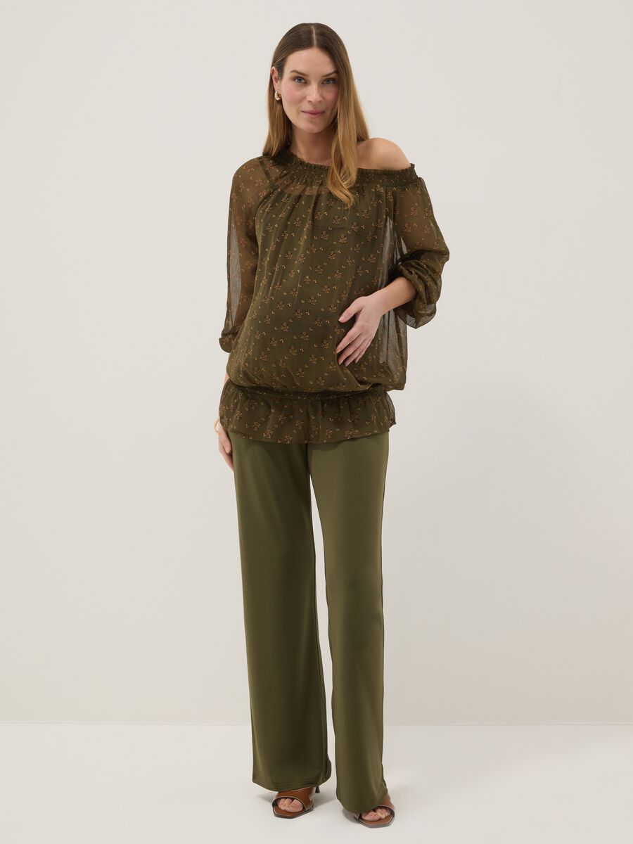 Green maternity blouse with boat neckline and fantasy print_0