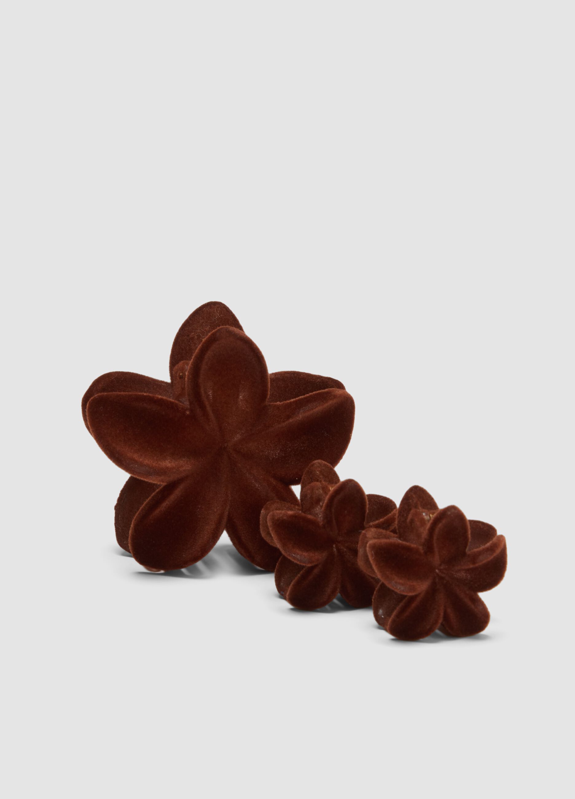 Set brauner Haarclips in Blumenform mit Samt-Effekt