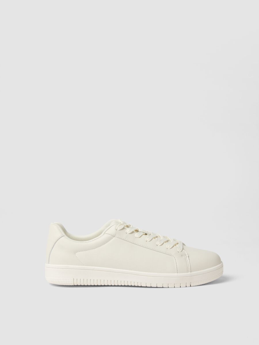 &Lambda;&epsilon;&upsilon;&kappa;ά casual sneakers &kappa;&alpha;&nu;&omicron;&nu;&iota;&kappa;ή &gamma;&rho;&alpha;&mu;&mu;ή_0