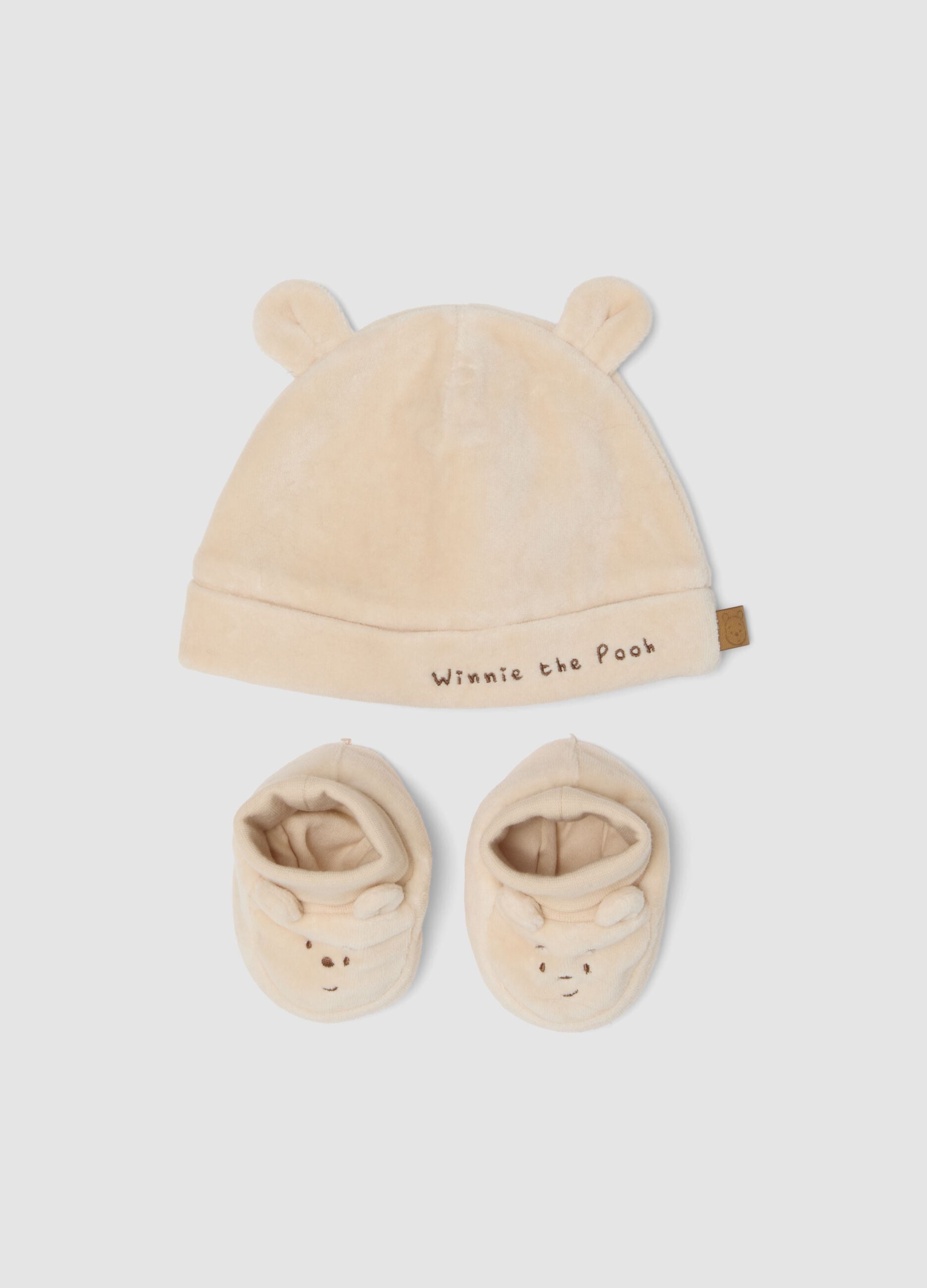 Beige set with hat and booties in pure organic cotton Winnie the Pooh