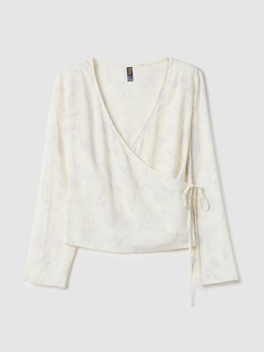 White V-neck pure viscose top regular fit_4