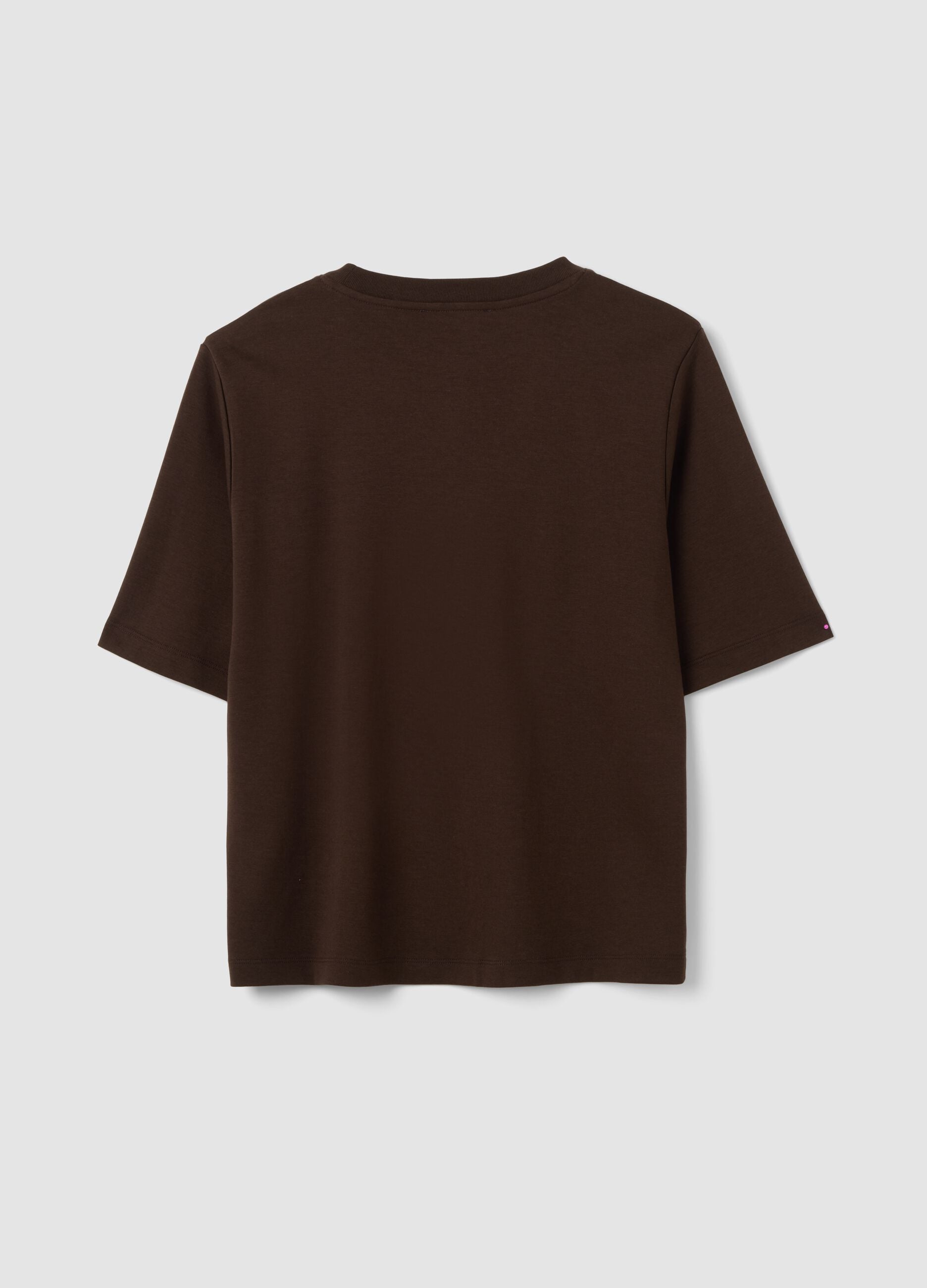 &Kappa;&alpha;&phi;έ T-shirt &sigma;&epsilon; boxy &gamma;&rho;&alpha;&mu;&mu;ή &alpha;&pi;ό &mu;ί&xi;&eta; &beta;&alpha;&mu;&beta;&alpha;&kappa;&iota;&omicron;ύ &kappa;&alpha;&iota; &beta;&iota;&sigma;&kappa;ό&zeta;&eta;&sigmaf;