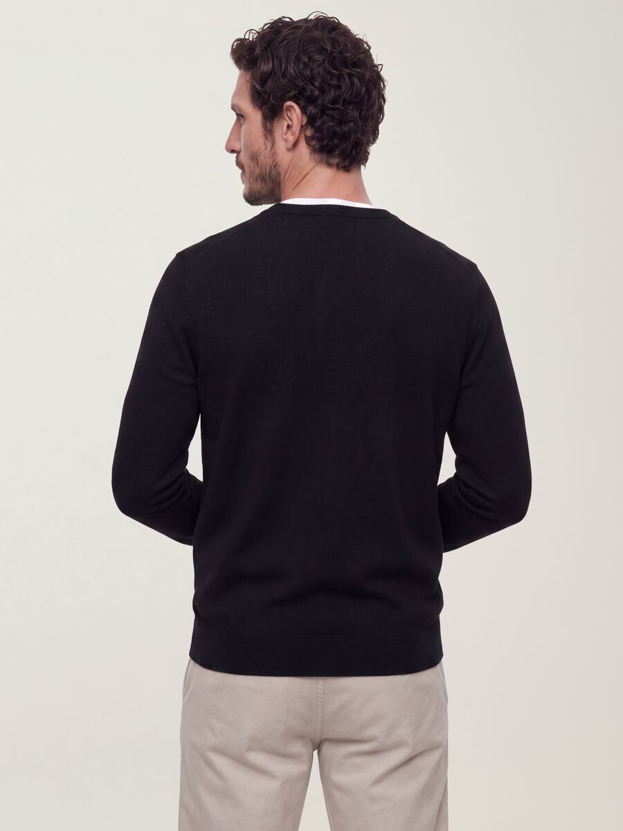 Black crew-neck viscose-blend jumper, regular fit_3