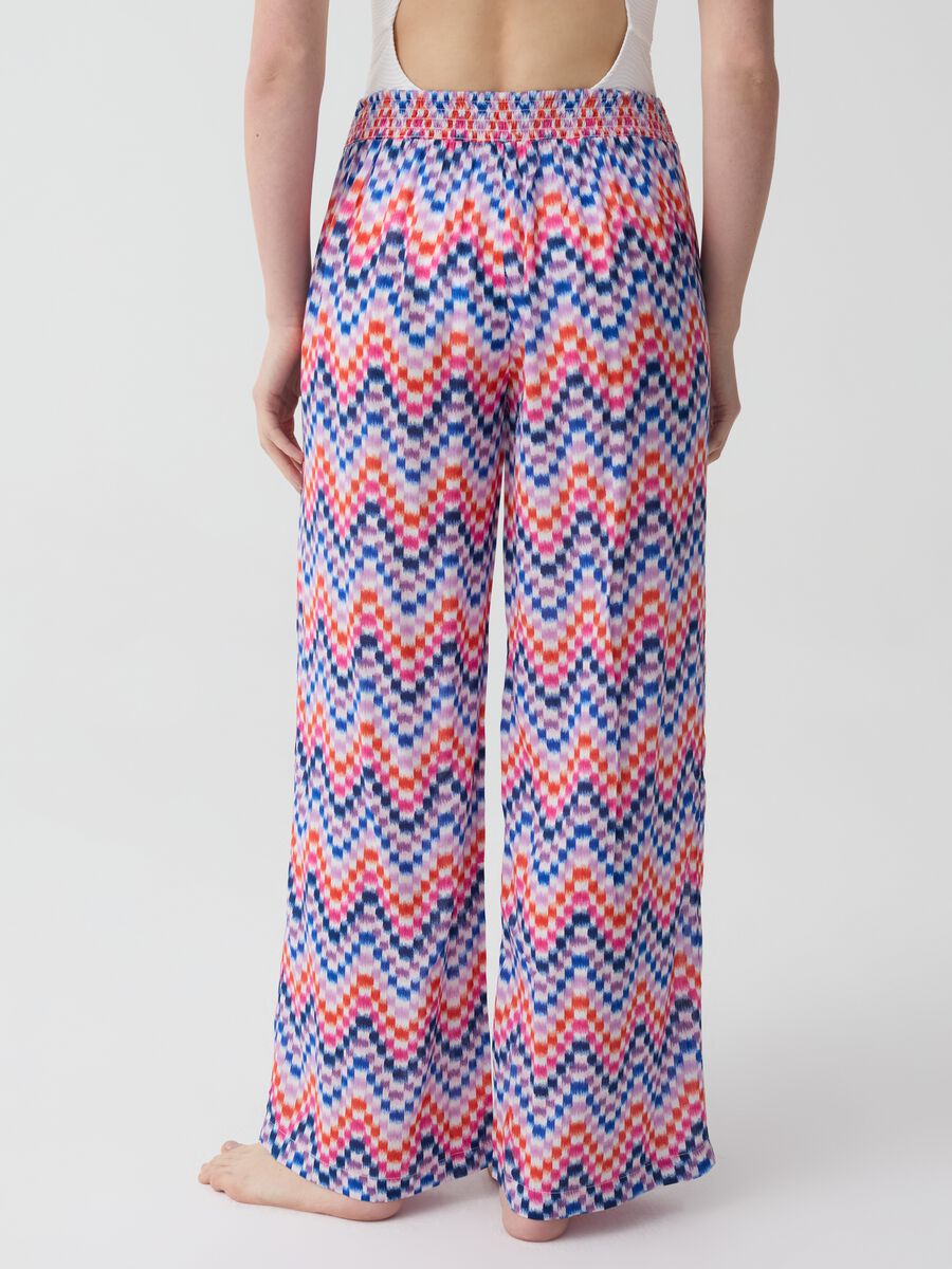 Beach cover-up trousers with pixel print_2