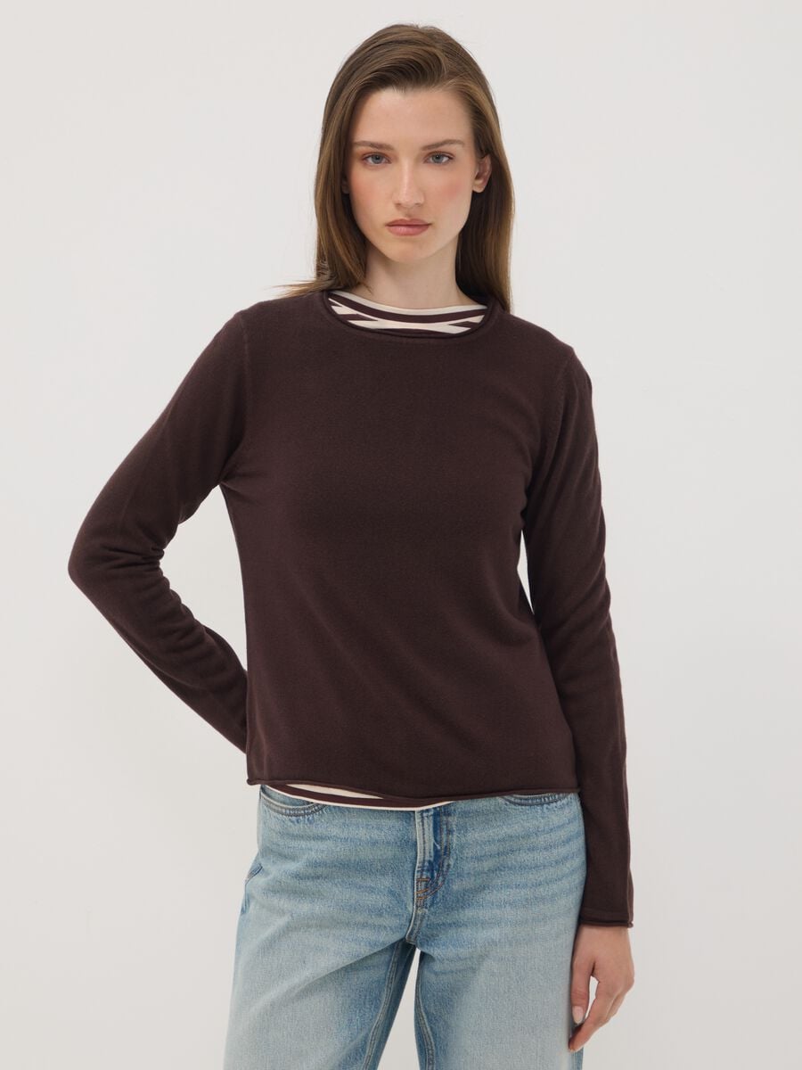 Dark brown fitted crew-neck long-sleeve top_0