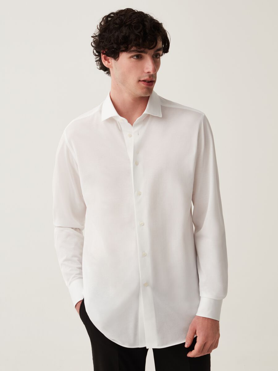 Slim fit travel shirt in solid colour jersey_1