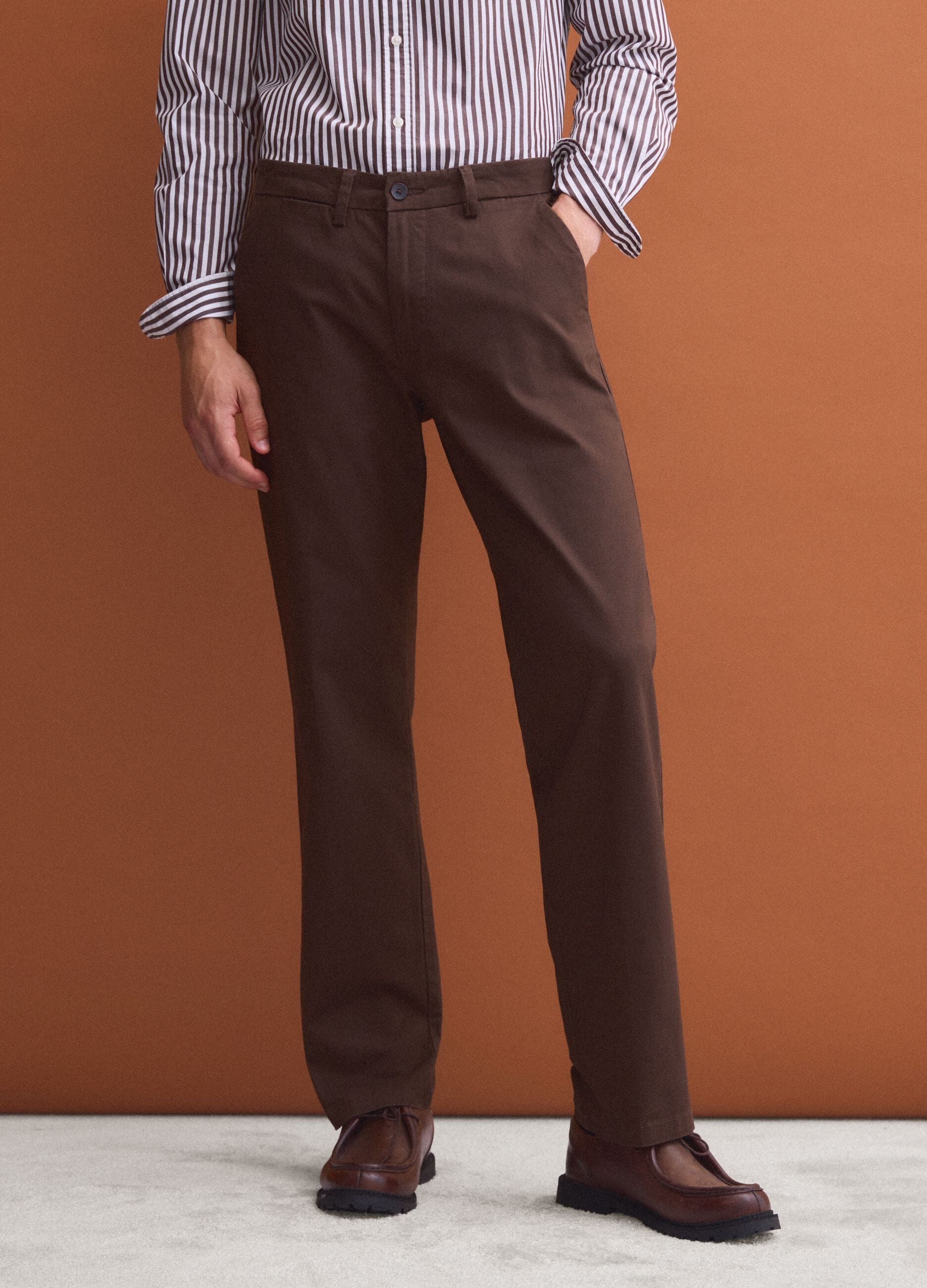 Brown regular-fit stretch cotton twill chino trousers
