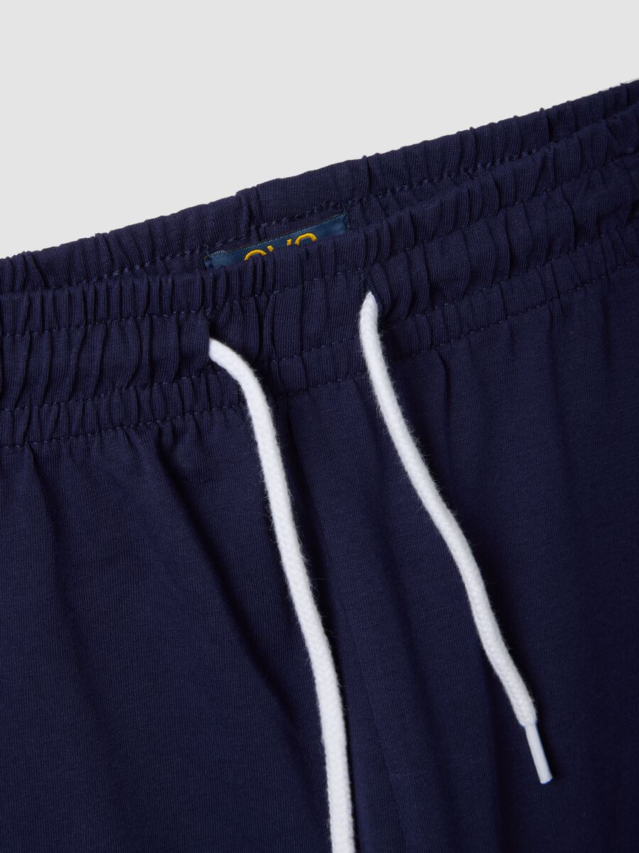 Weiss-blaues Set aus reiner Baumwolle mit T-Shirt und Shorts_3