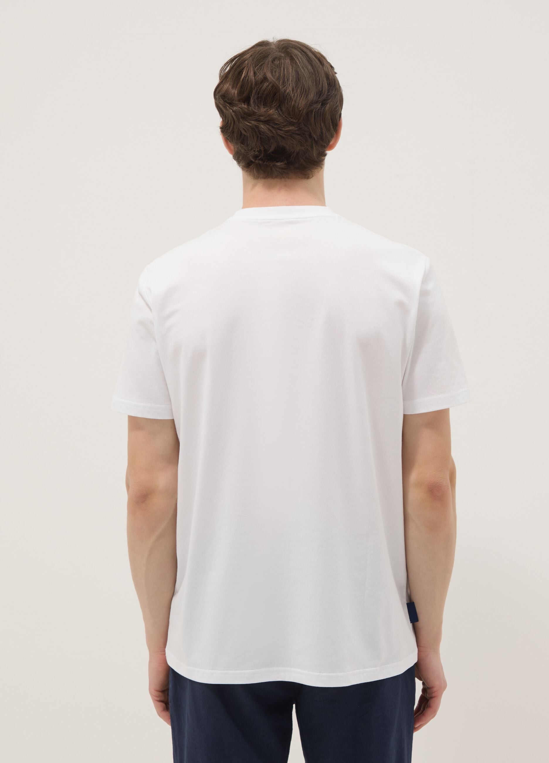 Wei&szlig;es T-Shirt aus reiner Baumwolle mit Frontprint, Regular Fit