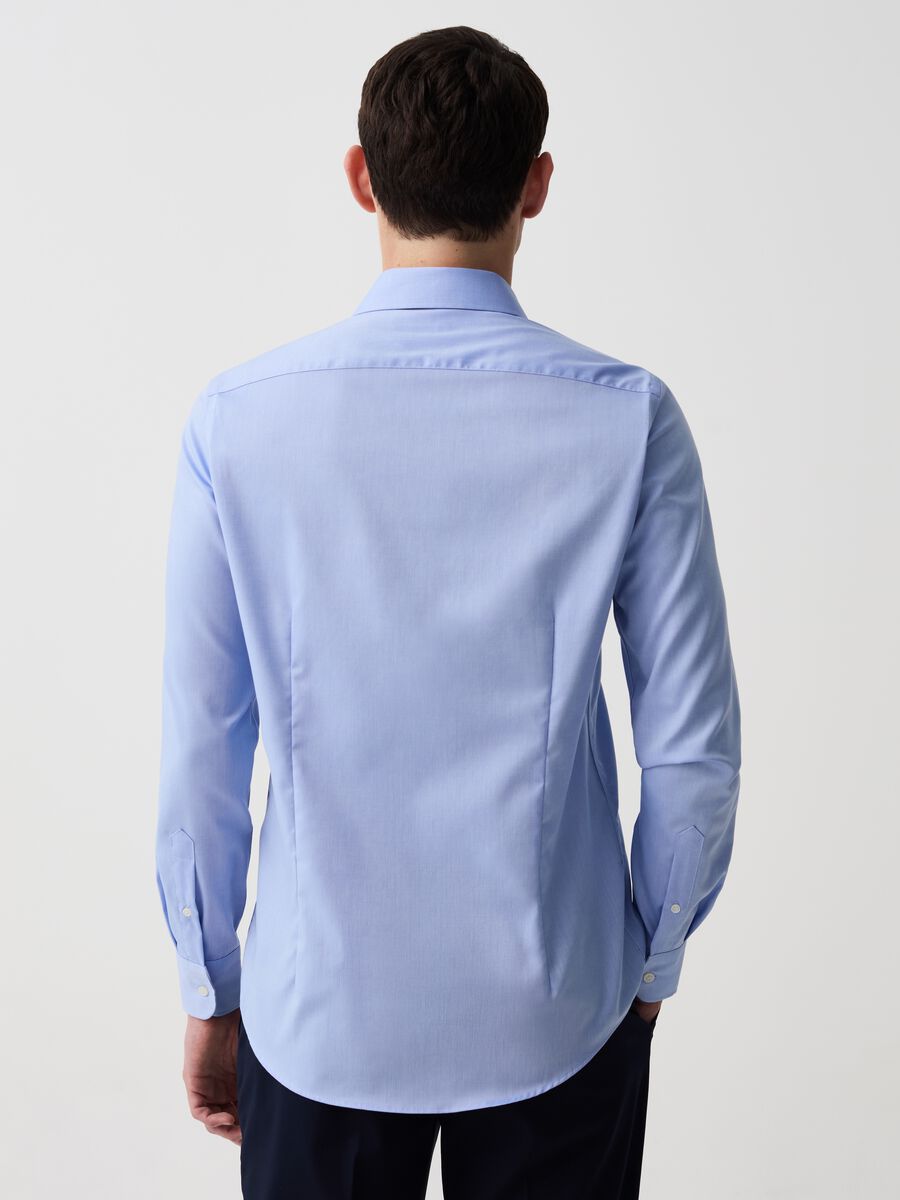 Slim-fit shirt in no-iron Oxford cotton_2
