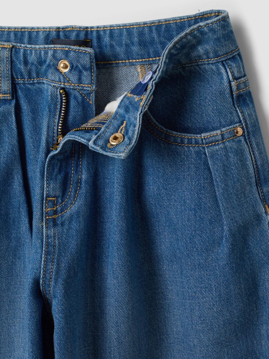 Girls&rsquo; blue baggy pure cotton jeans with embroidered turn-up hem_2