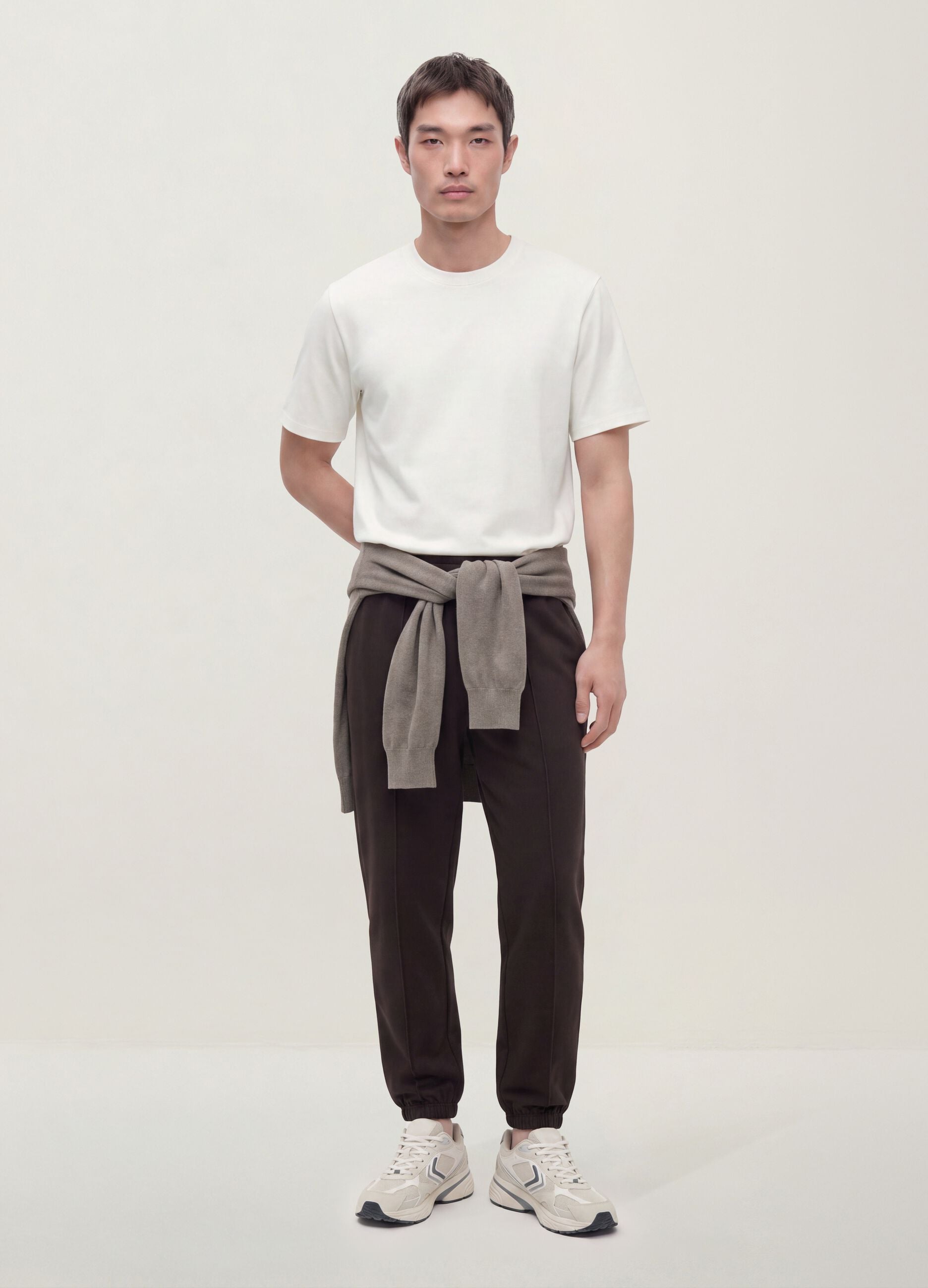 Men&rsquo;s brown relaxed-fit stretch joggers