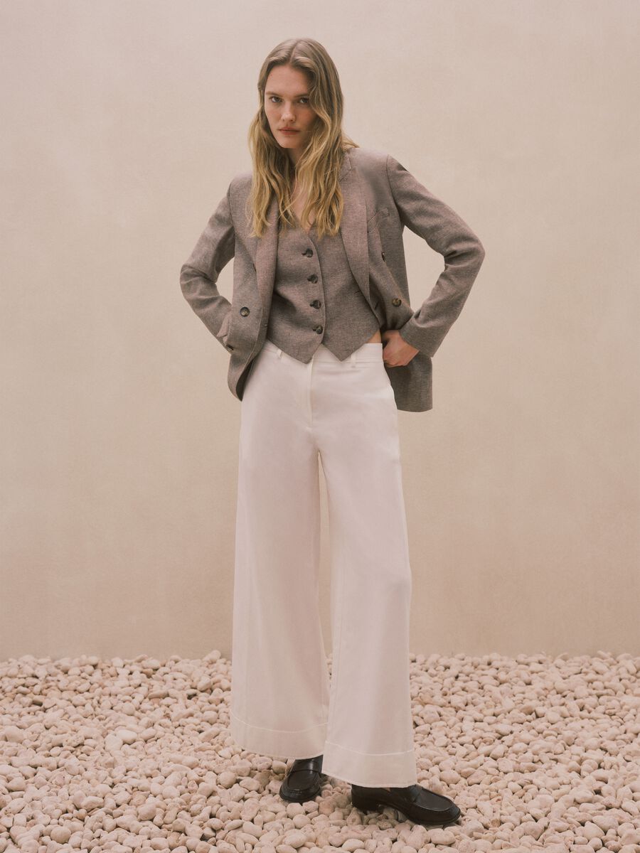 White cotton blend flare trousers with regular waist_0