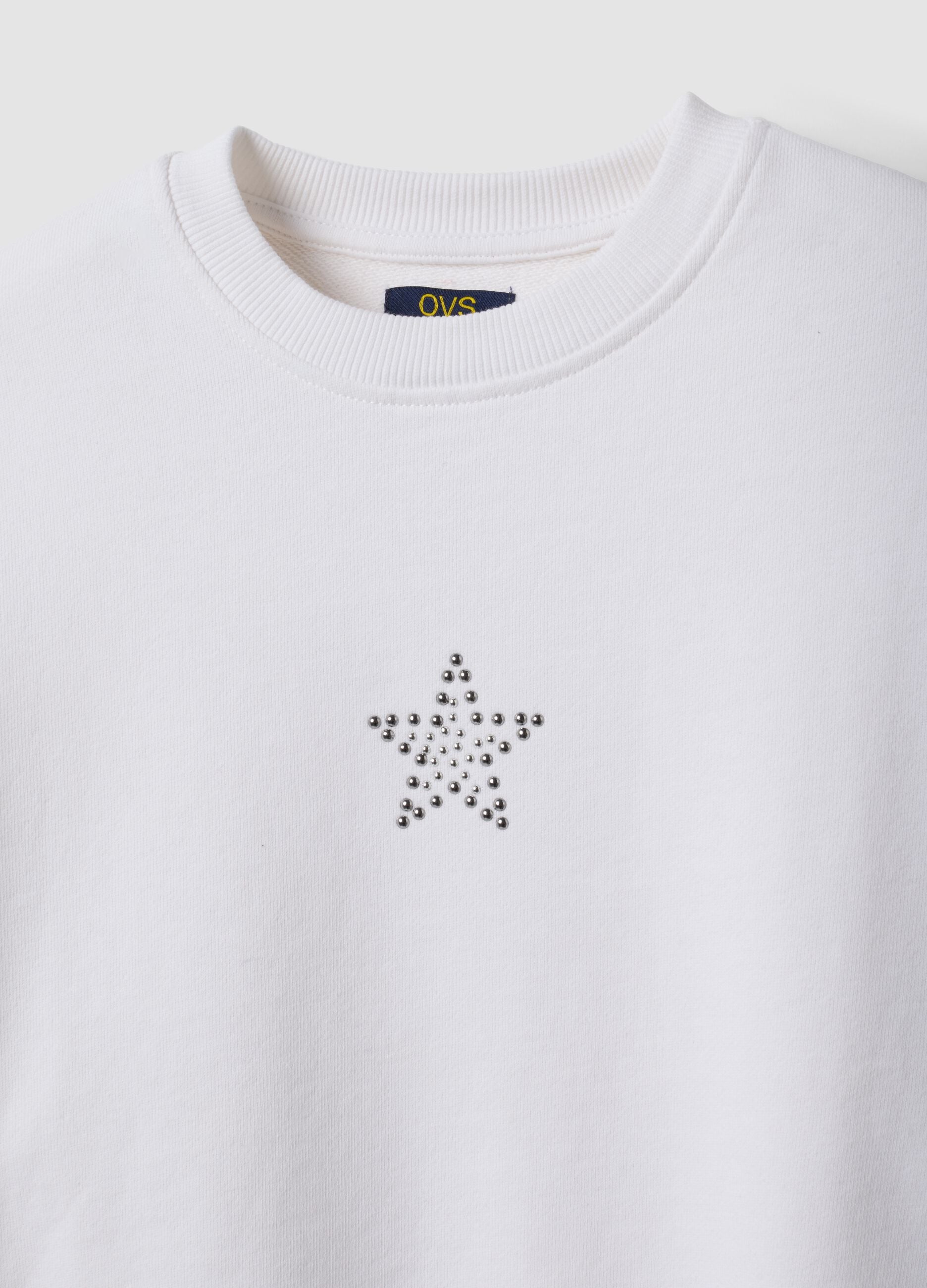 Sweatshirt branca oversized em algod&atilde;o puro com estrelas para menina