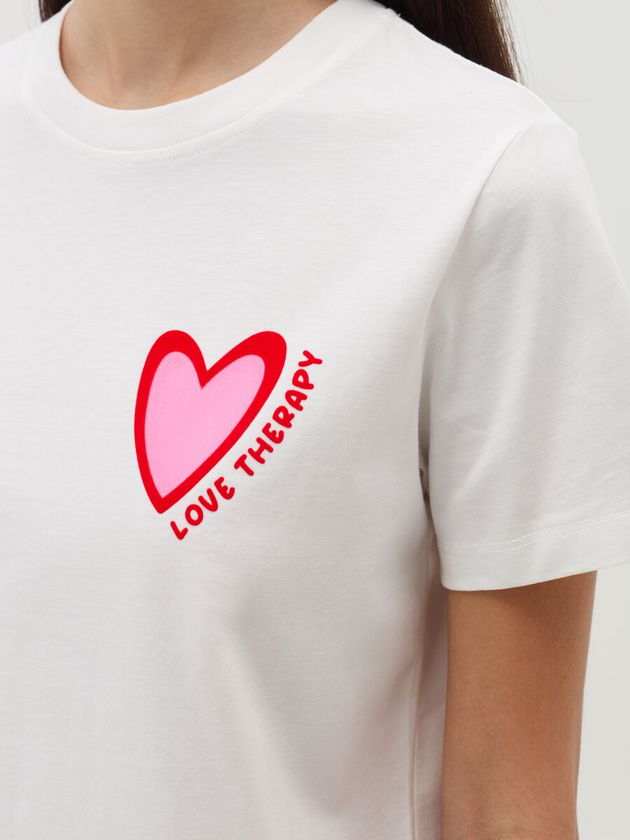 T-shirt with heart print_3