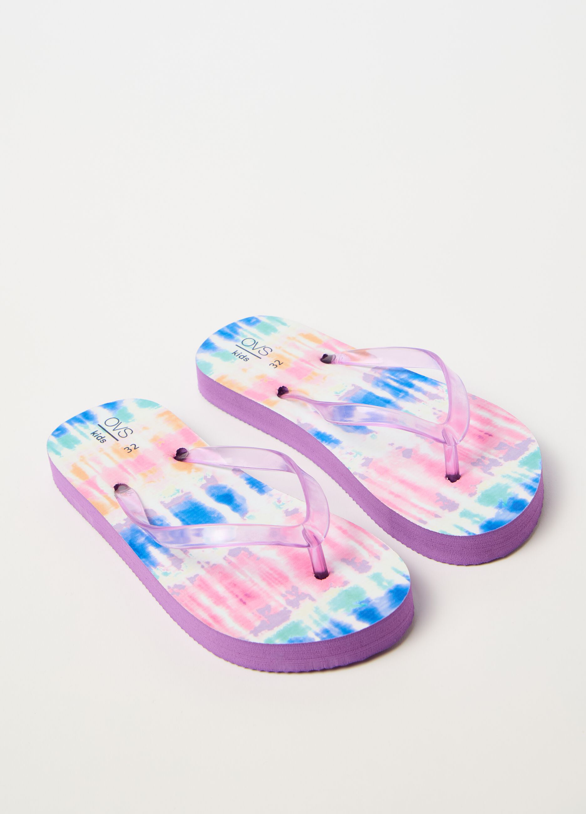 Flip flops with tie-dye pattern