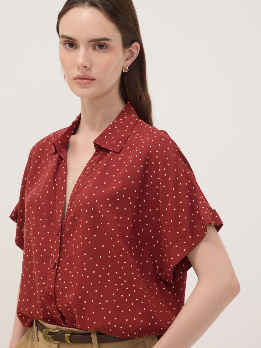 Red polka-dot pure viscose short-sleeved oversized shirt_0