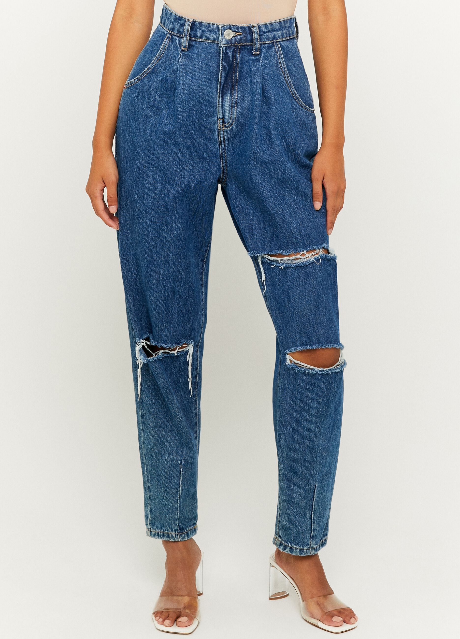Jeans slouchy con strappi