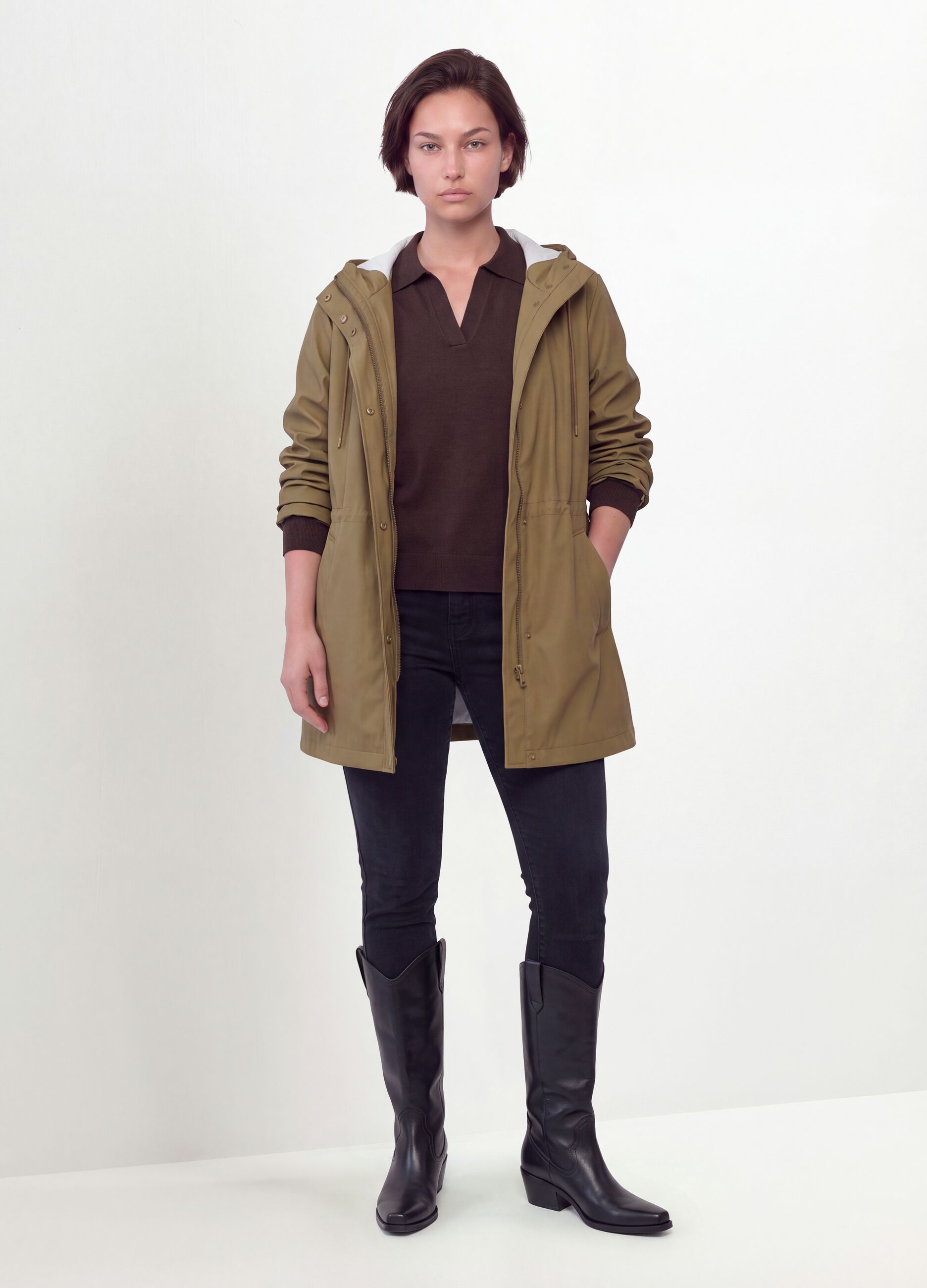 Brown rain jacket with hood, zip and snap buttons, regular fit