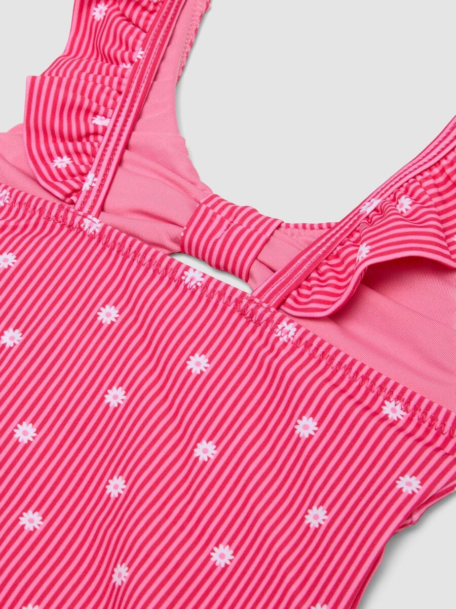 Pink striped stretch swimsuit with ruffle straps_3