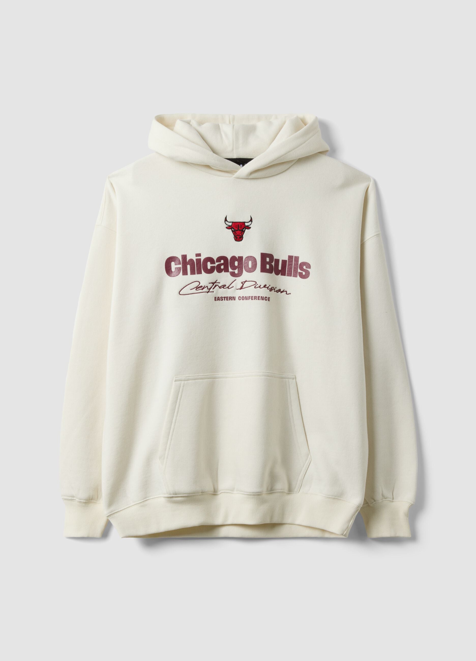 White cotton-blend hoodie with Chicago Bulls print