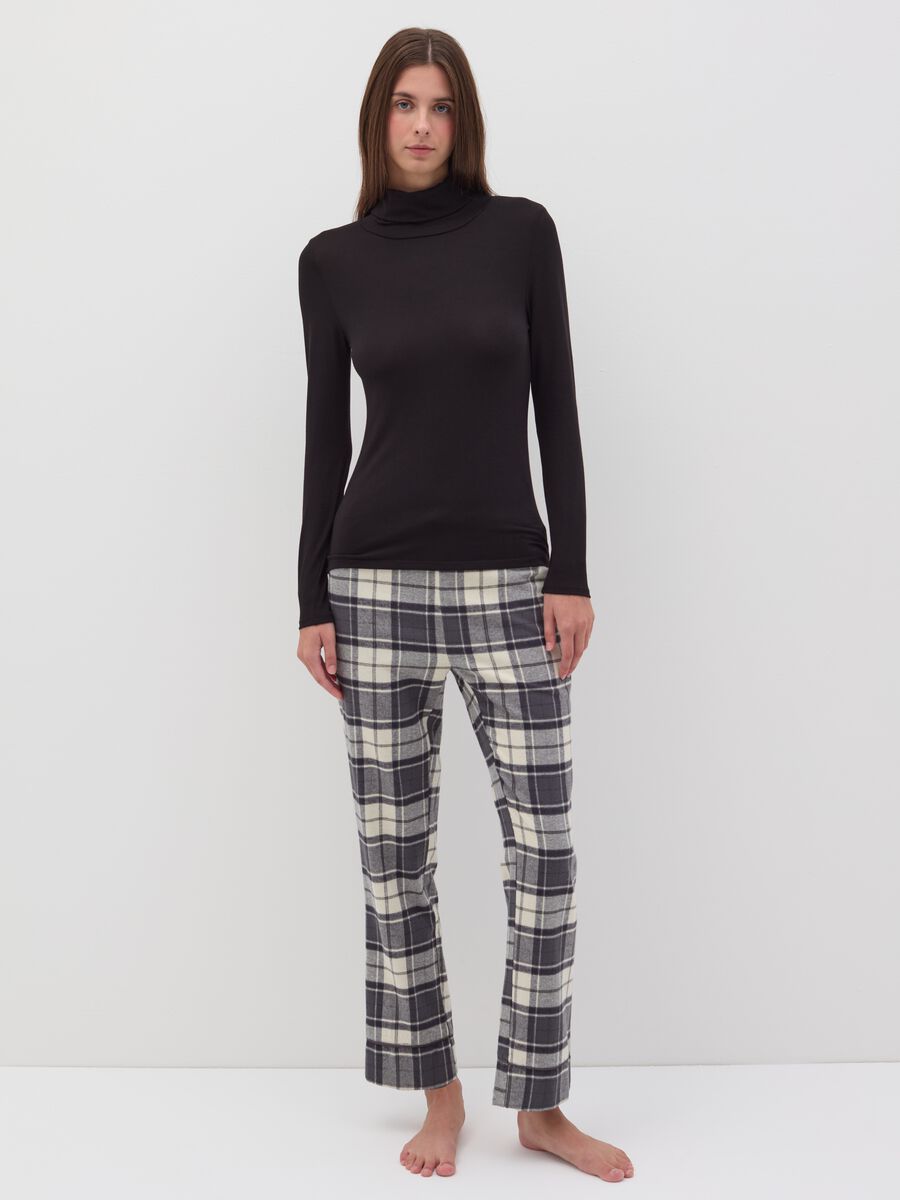 Undershirt with long sleeves in stretch modal_1