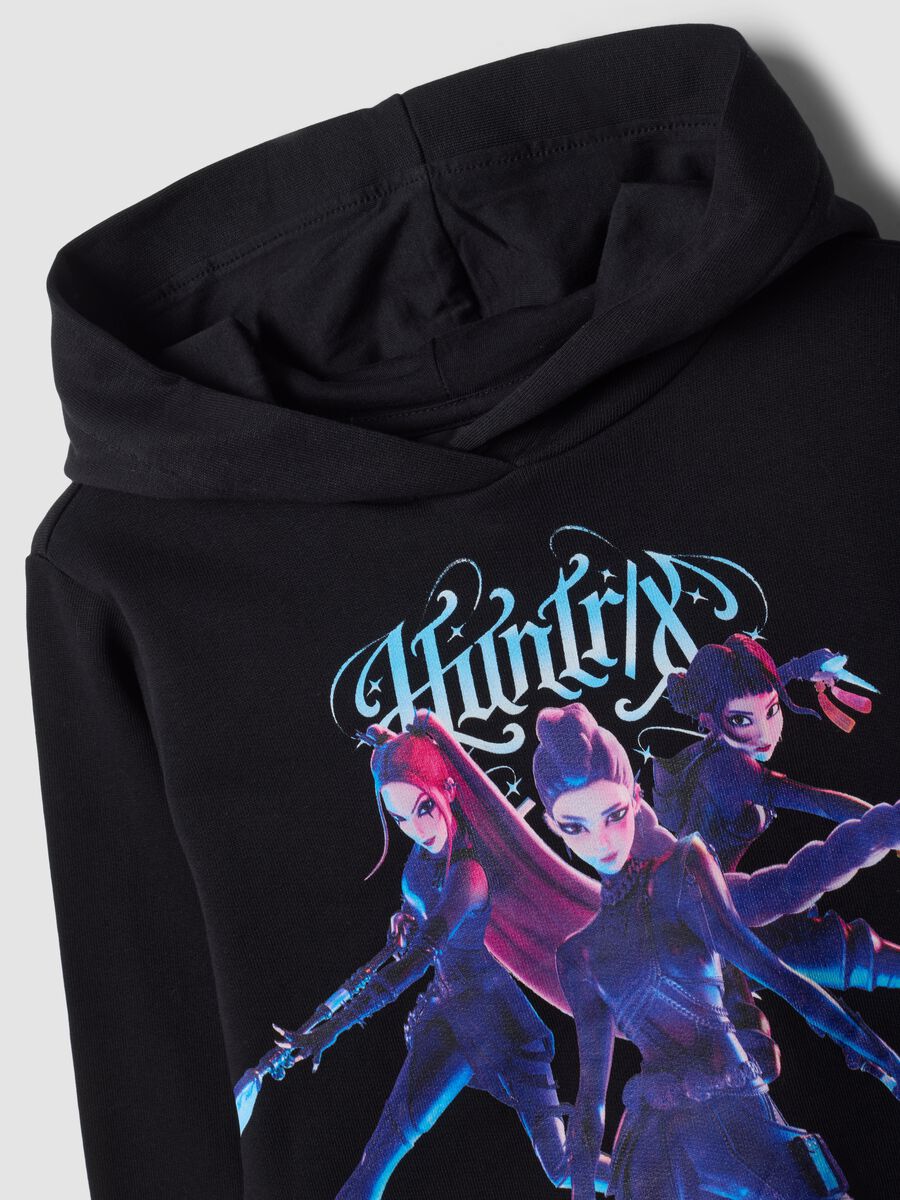 Schwarzer Hoodie aus reiner Baumwolle mit K‑Pop Demon Hunters Print_2