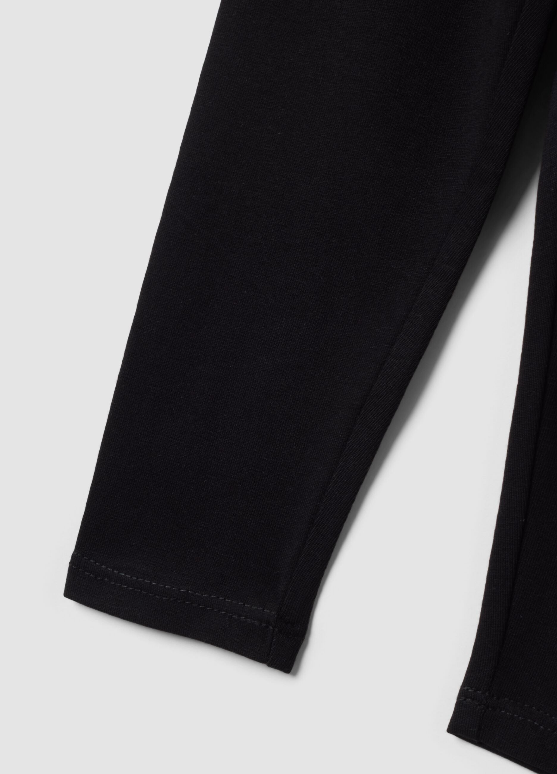 Schwarze Slim-Fit-Leggings aus elastischer Bio-Baumwolle f&uuml;r M&auml;dchen