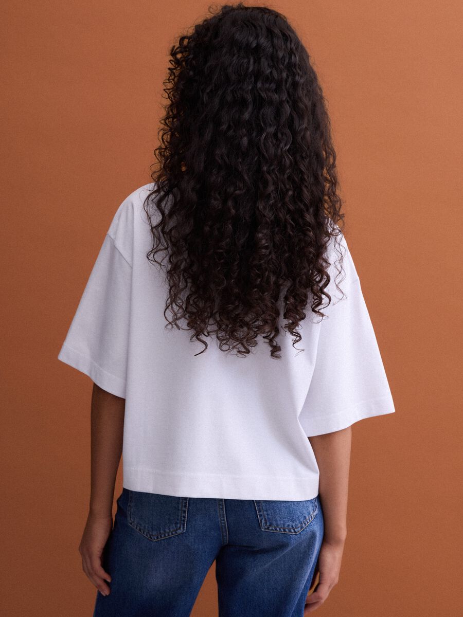 Wei&szlig;es Regular-Fit T-Shirt aus Jersey in Baumwollmix mit Rundhalsausschnitt_3