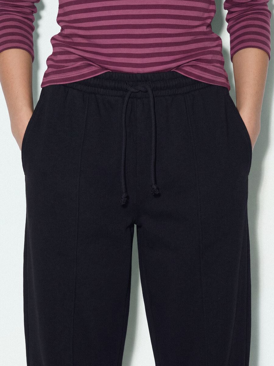 Black cotton-blend joggers with drawstring waist_2