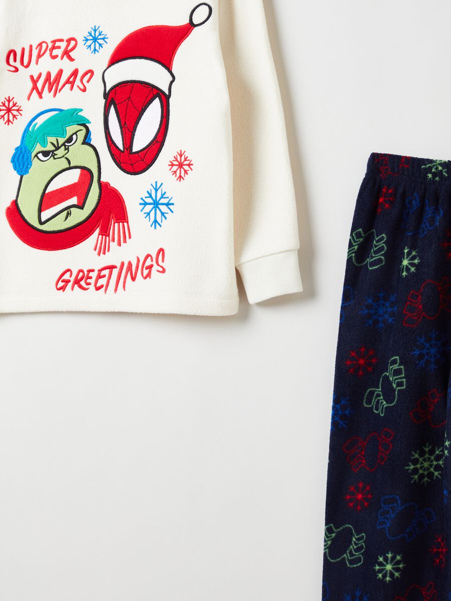 Fleece pyjama with Christmas superheroes pattern_2