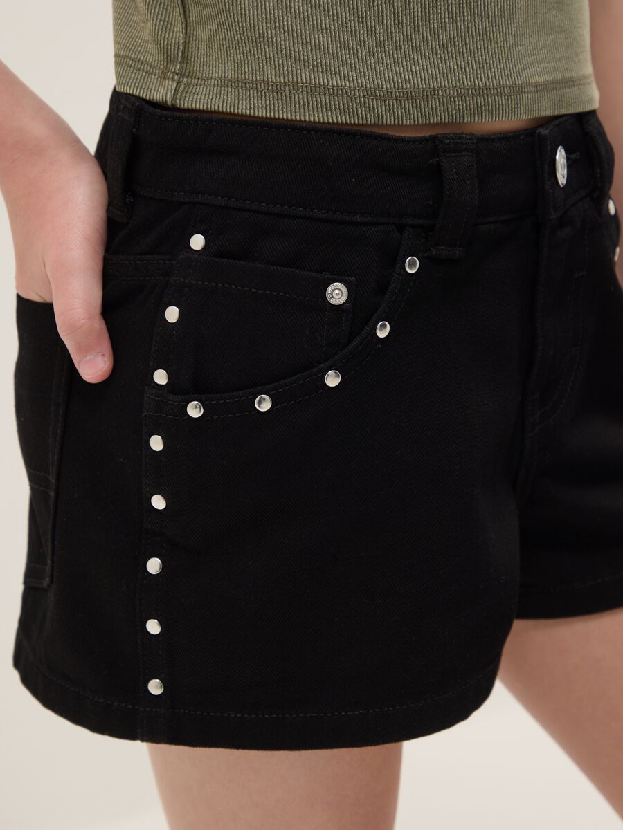 Girls&rsquo; black 100% cotton shorts with sparkly details_3