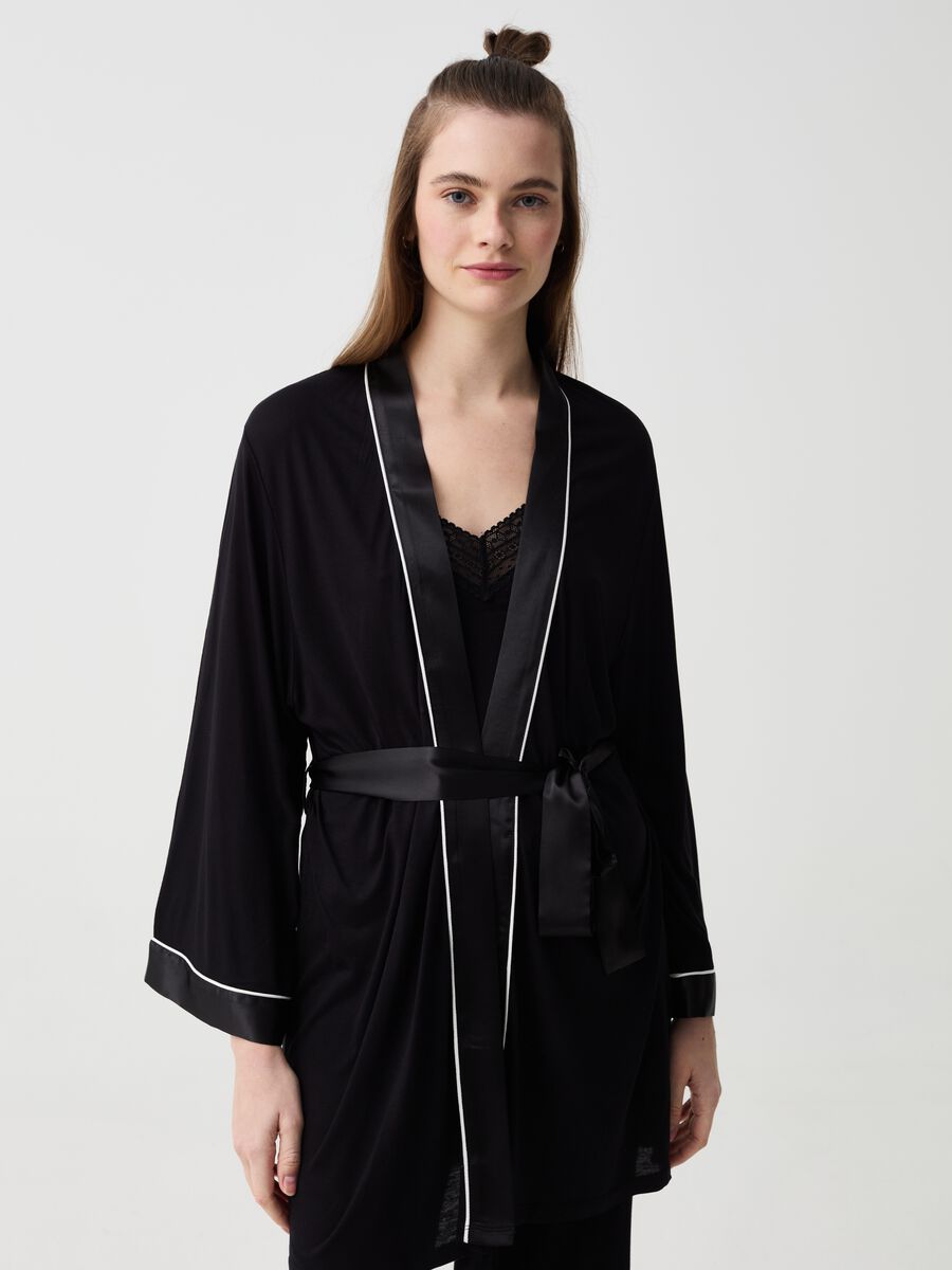 Viscose dressing gown with contrasting piping_0