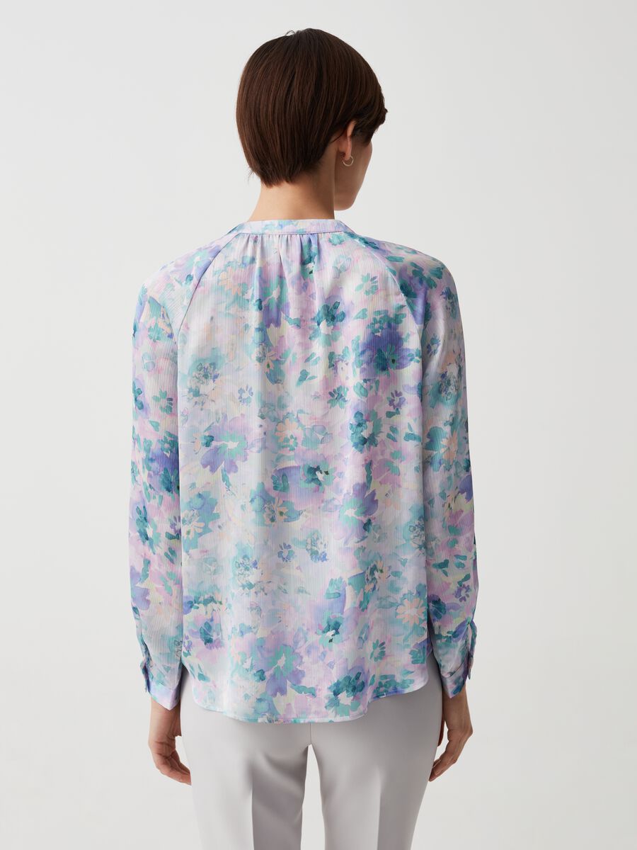Blusa de crepé con estampado floral jacquard_2