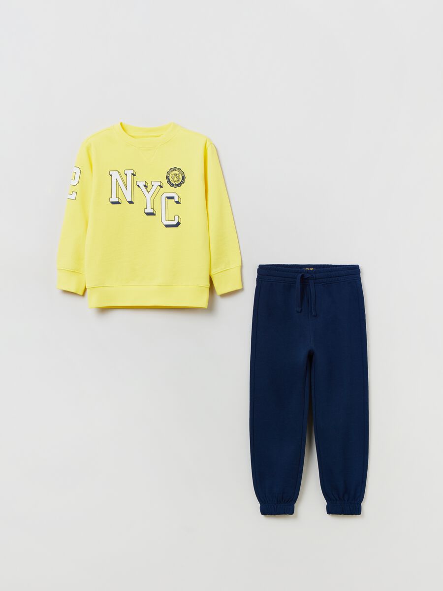 Jogging set with printed lettering_0
