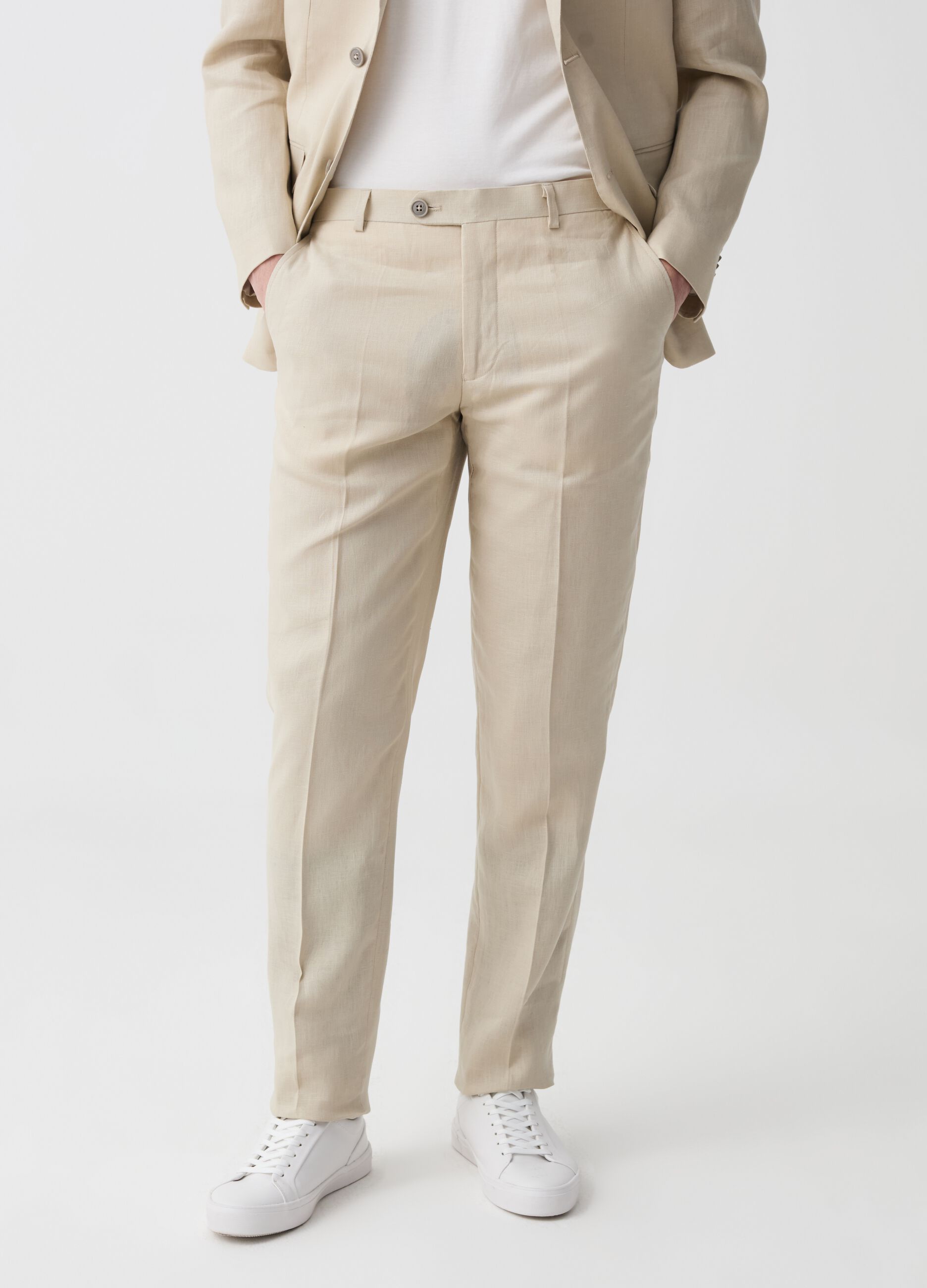 Pantalón slim fit de lino color liso