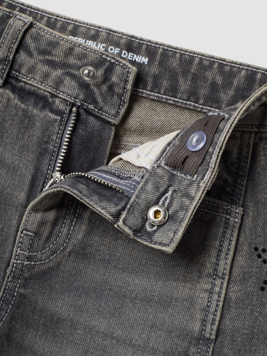 Jeans cinzentos wide leg em algod&atilde;o puro com estrelas para menina_2