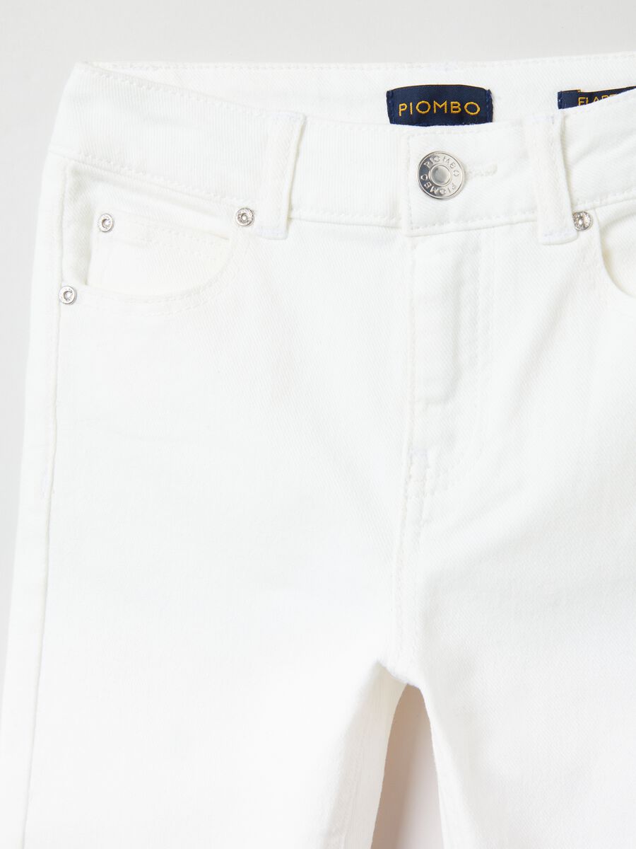 Flare-fit jeans with five pockets_5