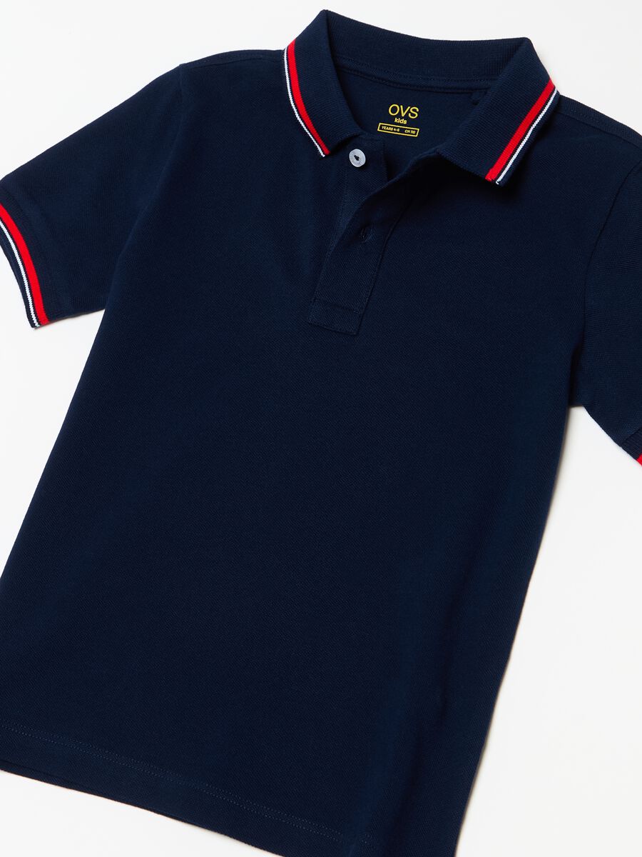 Polo shirt in piquet with striped detail_2