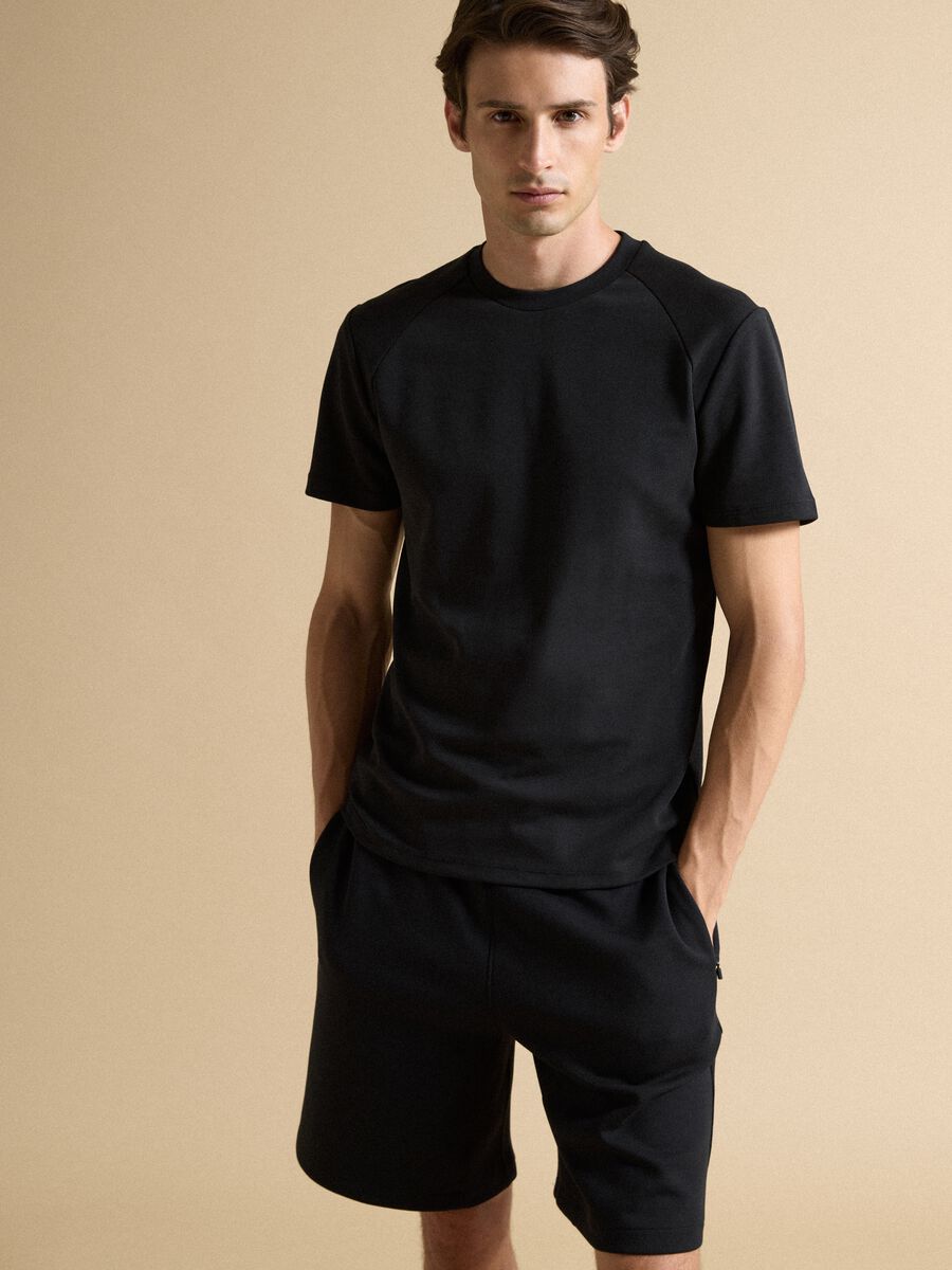 Black breathable, quick-dry cotton-blend T-shirt_0