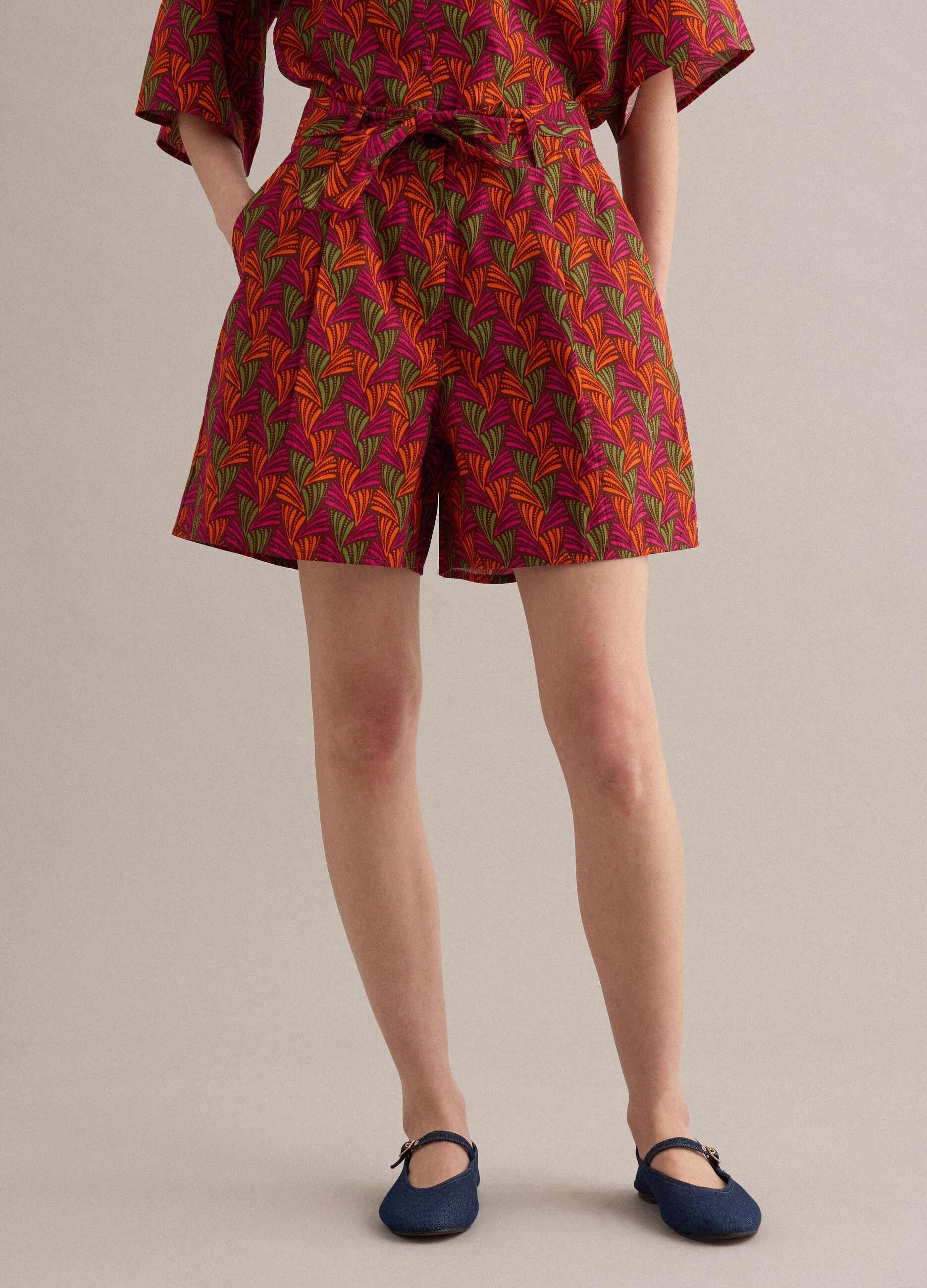 Rote Shorts aus reiner Baumwolle mit Print