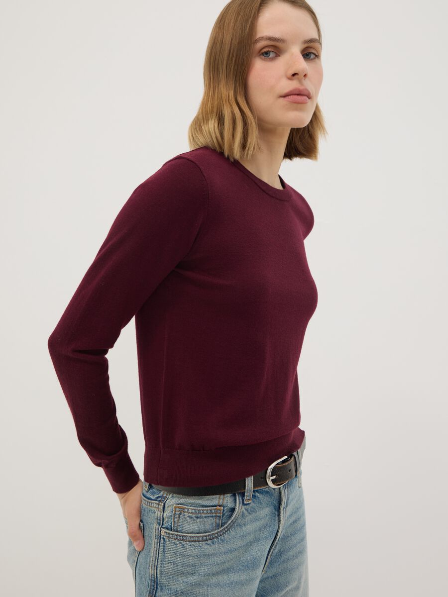 Burgunderroter Rundhalspullover aus Wollmix, Regular Fit_0