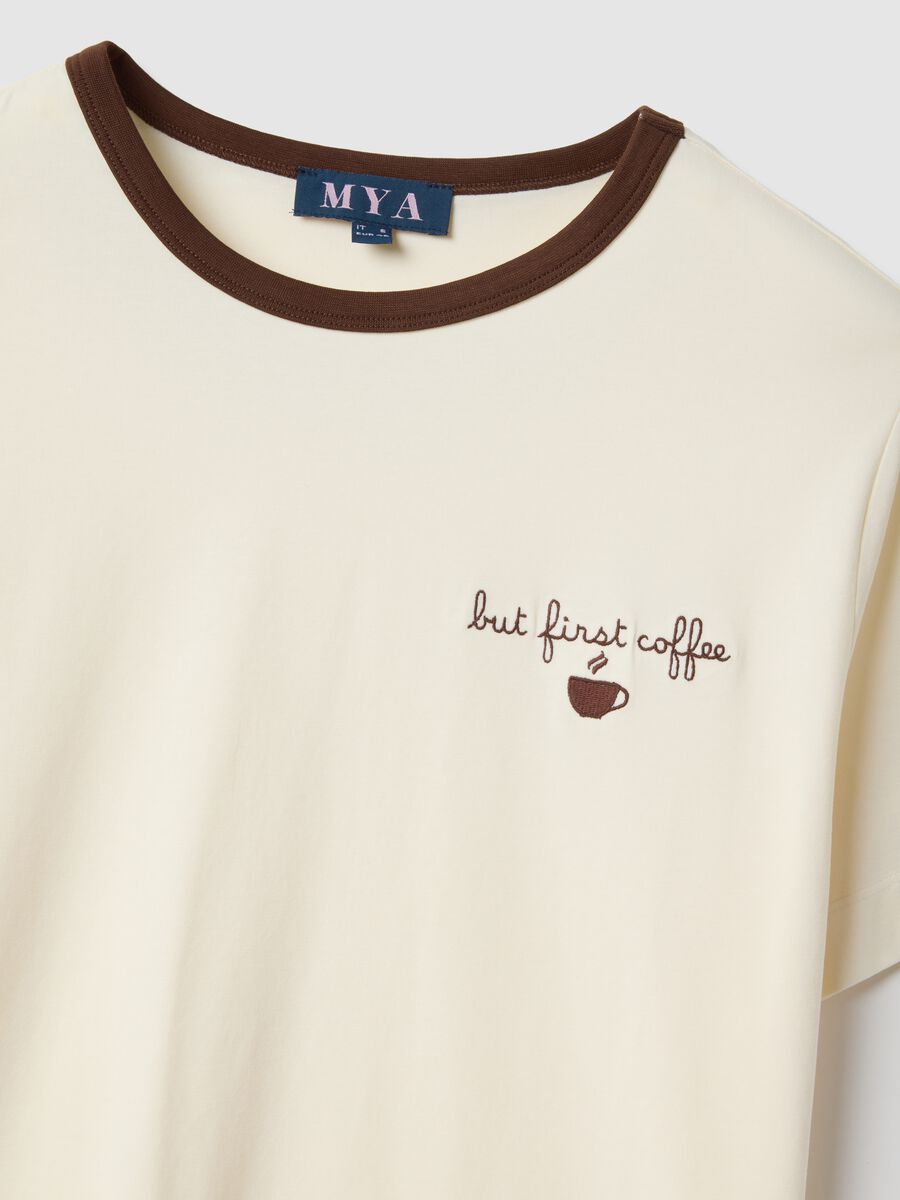 White stretch cotton regular fit T-shirt with embroidered coffee_5