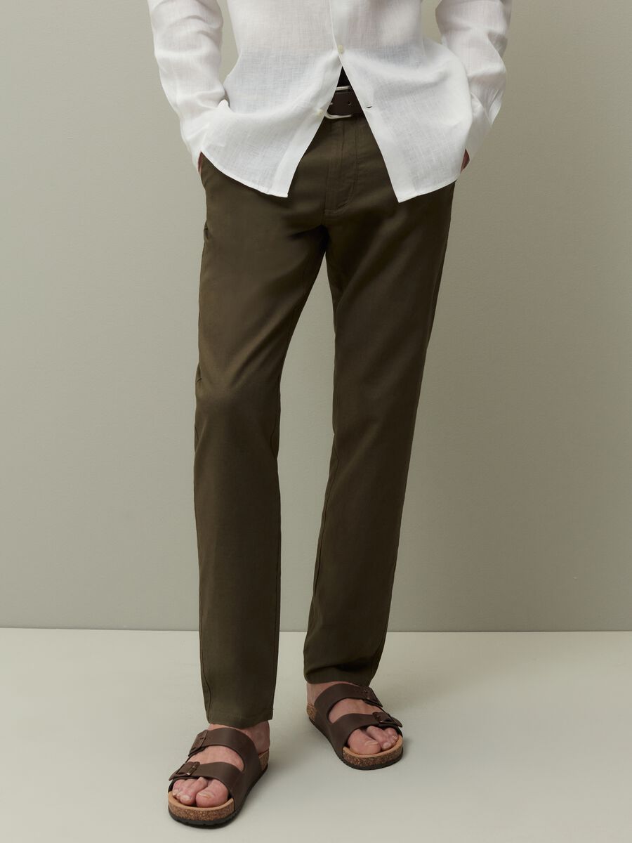 Cotton and linen chino trousers_1