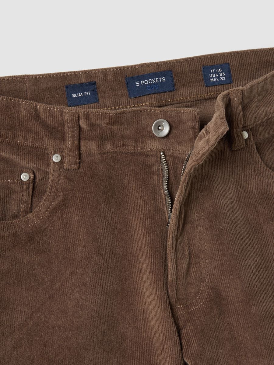 Pantaloni marroni in cotone elasticizzato a coste slim fit_1