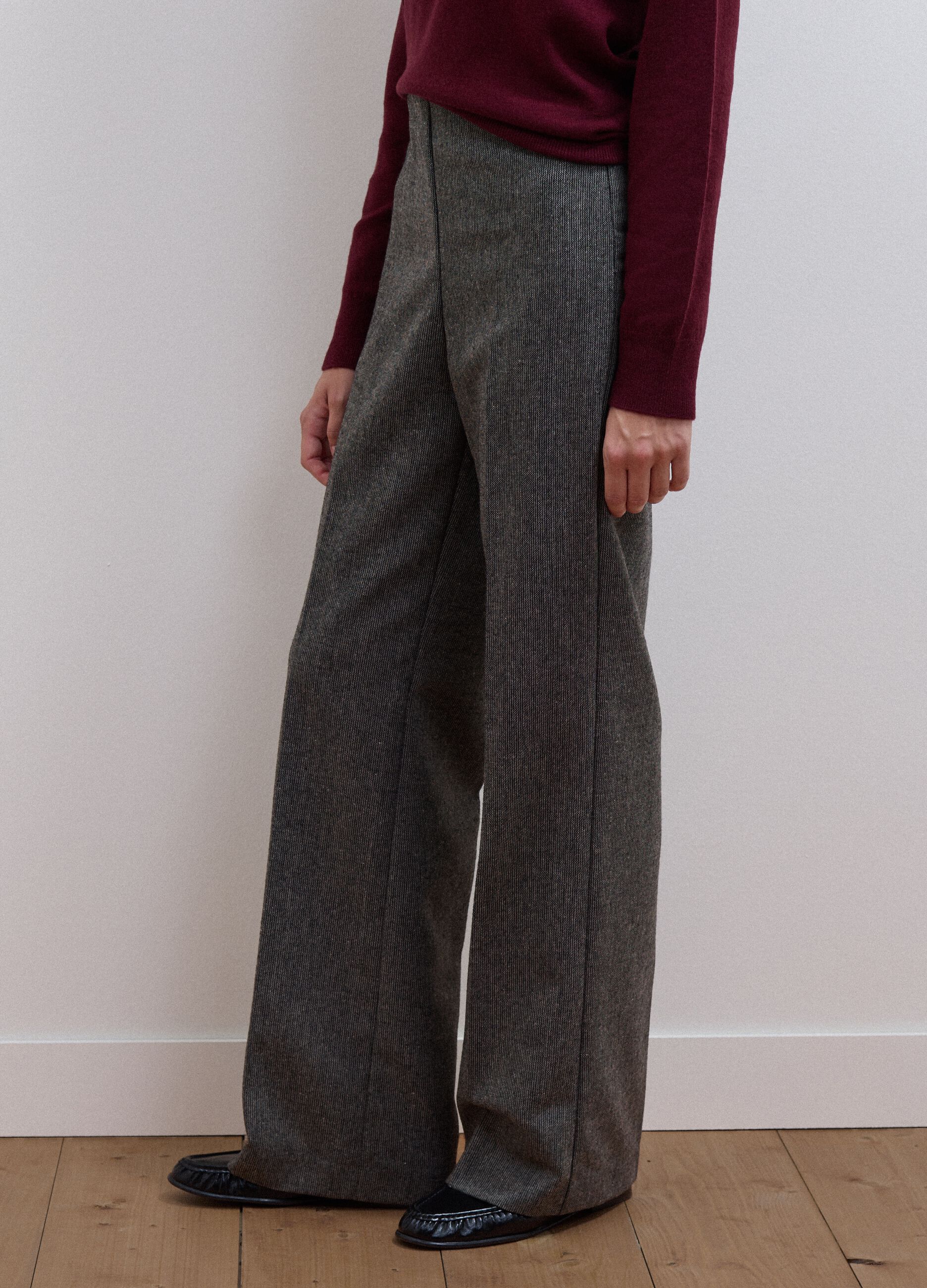 Pantaloni grigi in misto lana e viscosa flare fit