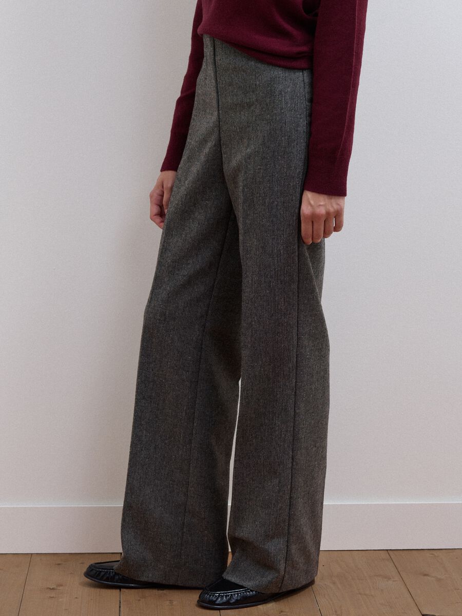 Pantaloni grigi in misto lana e viscosa flare fit_3