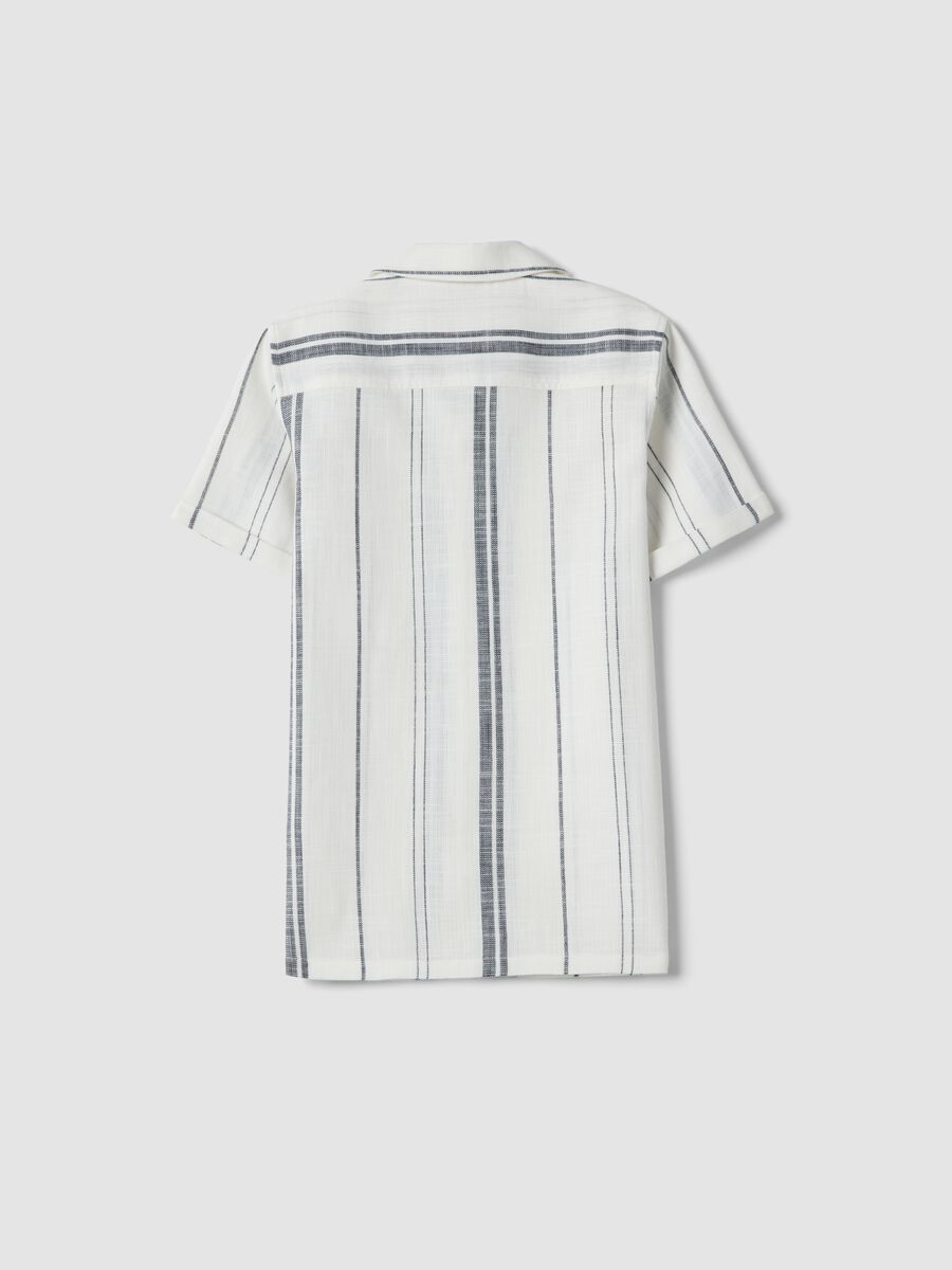 Boy's regular fit multicolour striped pure cotton shirt_4