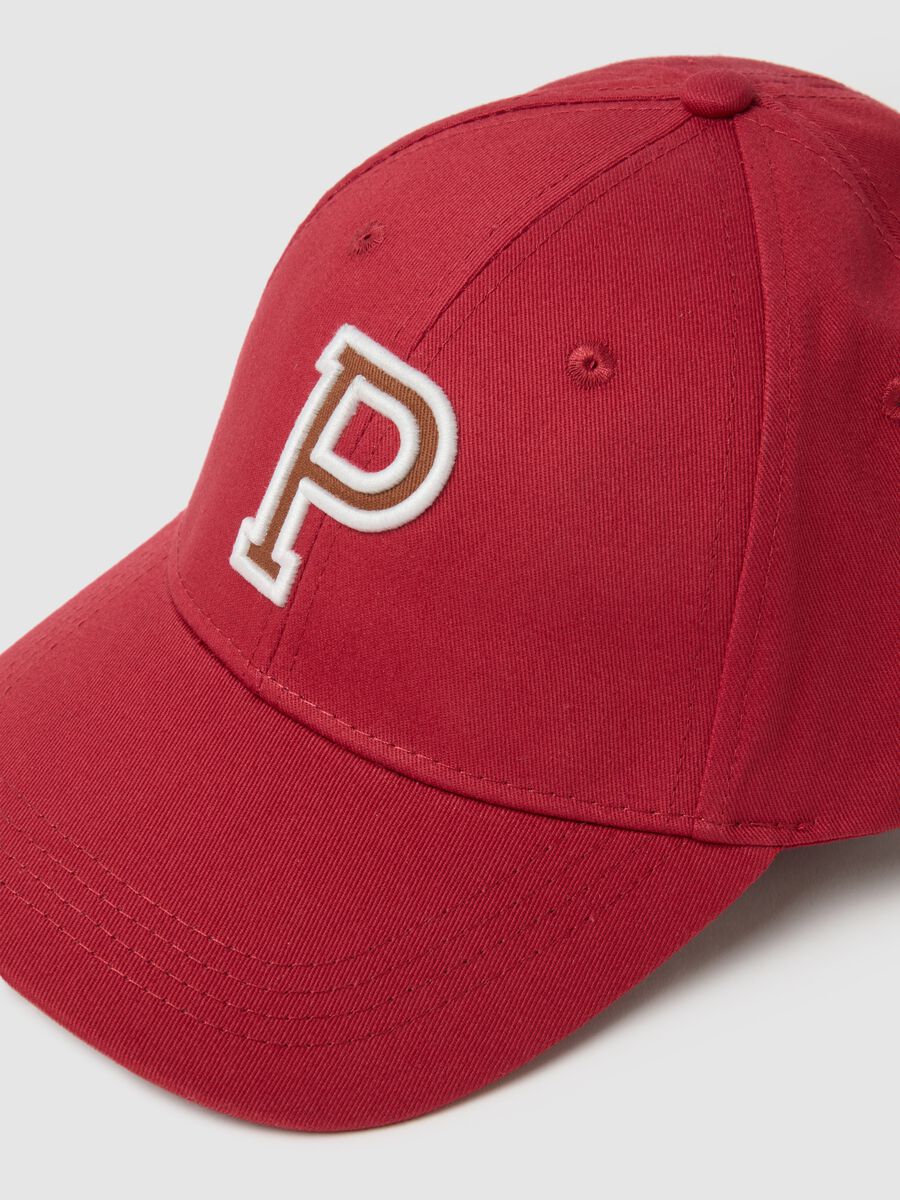 Red pure cotton cap with adjustable visor and embroidered P_3