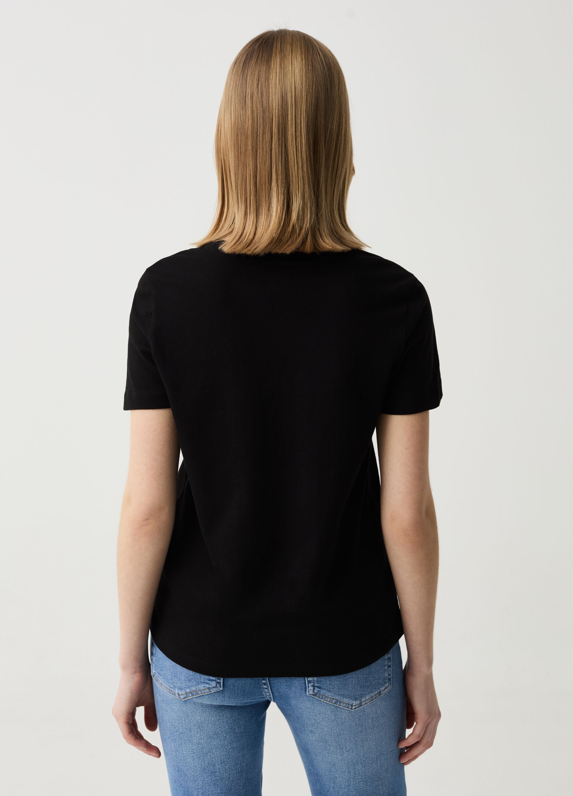 Essential cotton T-shirt with round neck